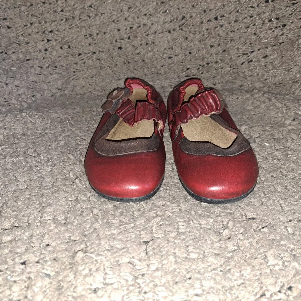 TAOS-Mary Jane Ballet Flat Size-Red Leather Flower Strap-SZ 37-Excellent